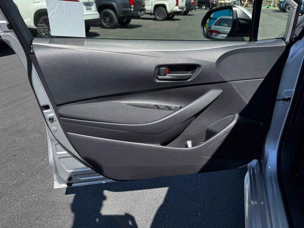 2026 Toyota Corolla LE - Photo 25