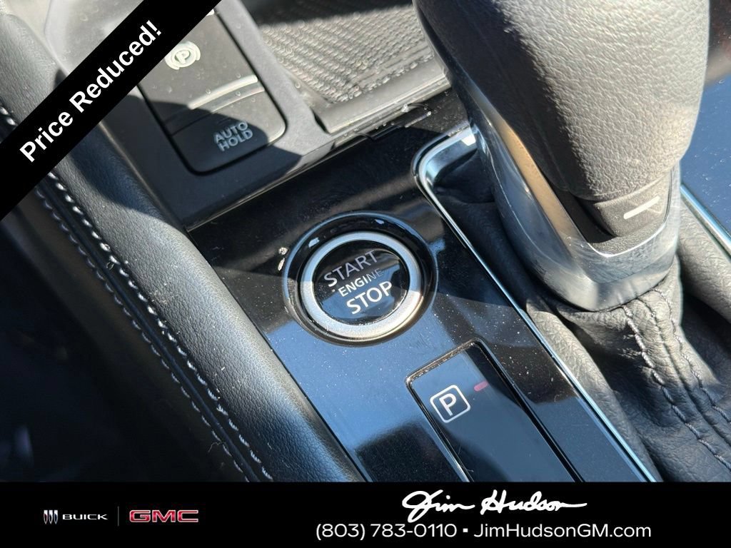 Used 2024 Gray Nissan SR Xtronic CVT image 28
