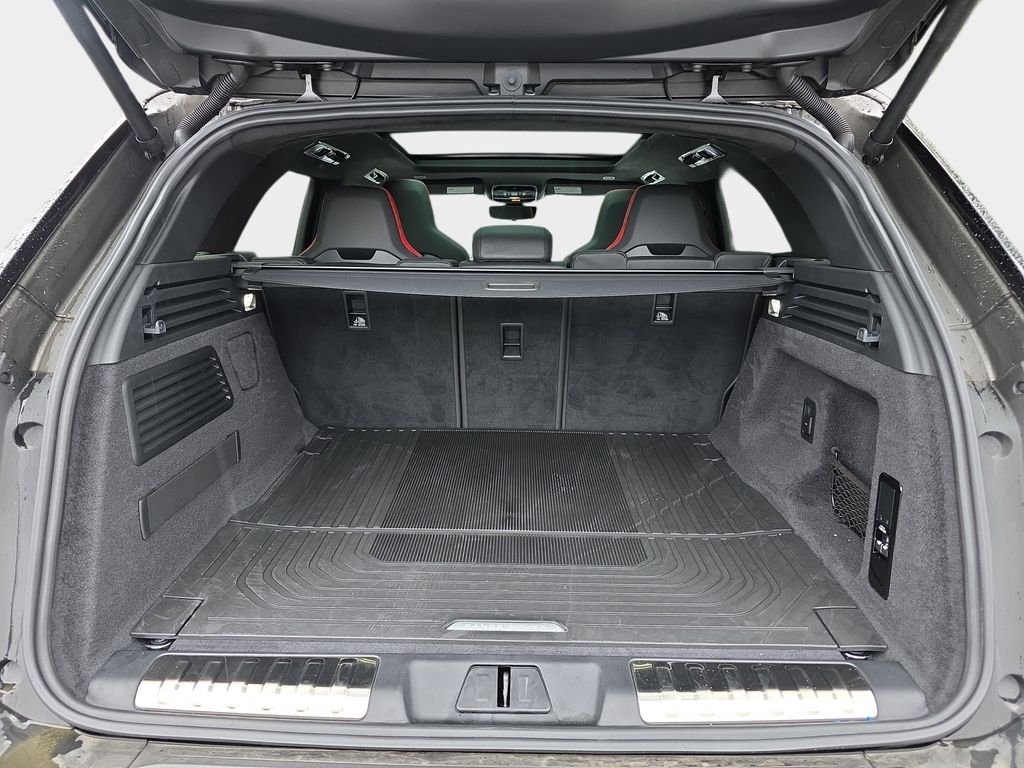 New 2025 Match-to-Sample Black in Satin finish LAND ROVER SV Edition Two image 12