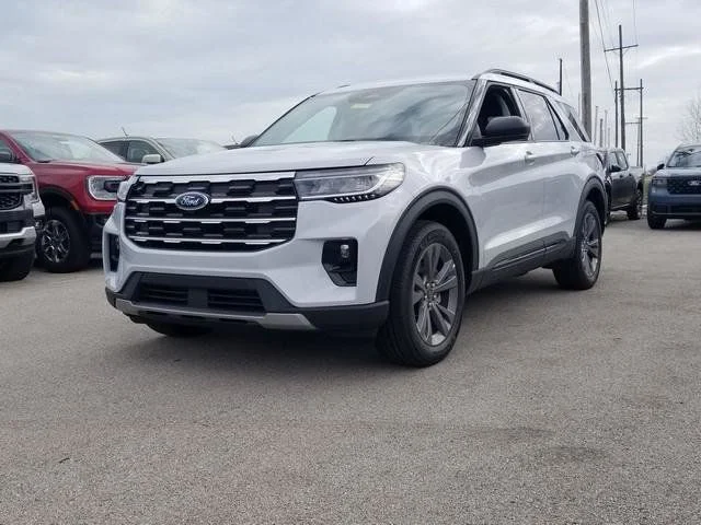 New 2026 Space White Metallic Ford Active image 13