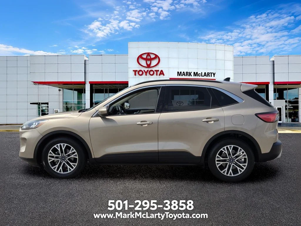 Used 2020 Gold Ford SEL image 2