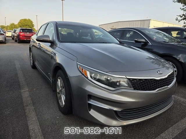 Used 2018 Silver Kia LX image 5
