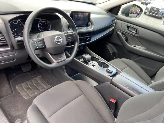 2025 Nissan Rogue S - Photo 23
