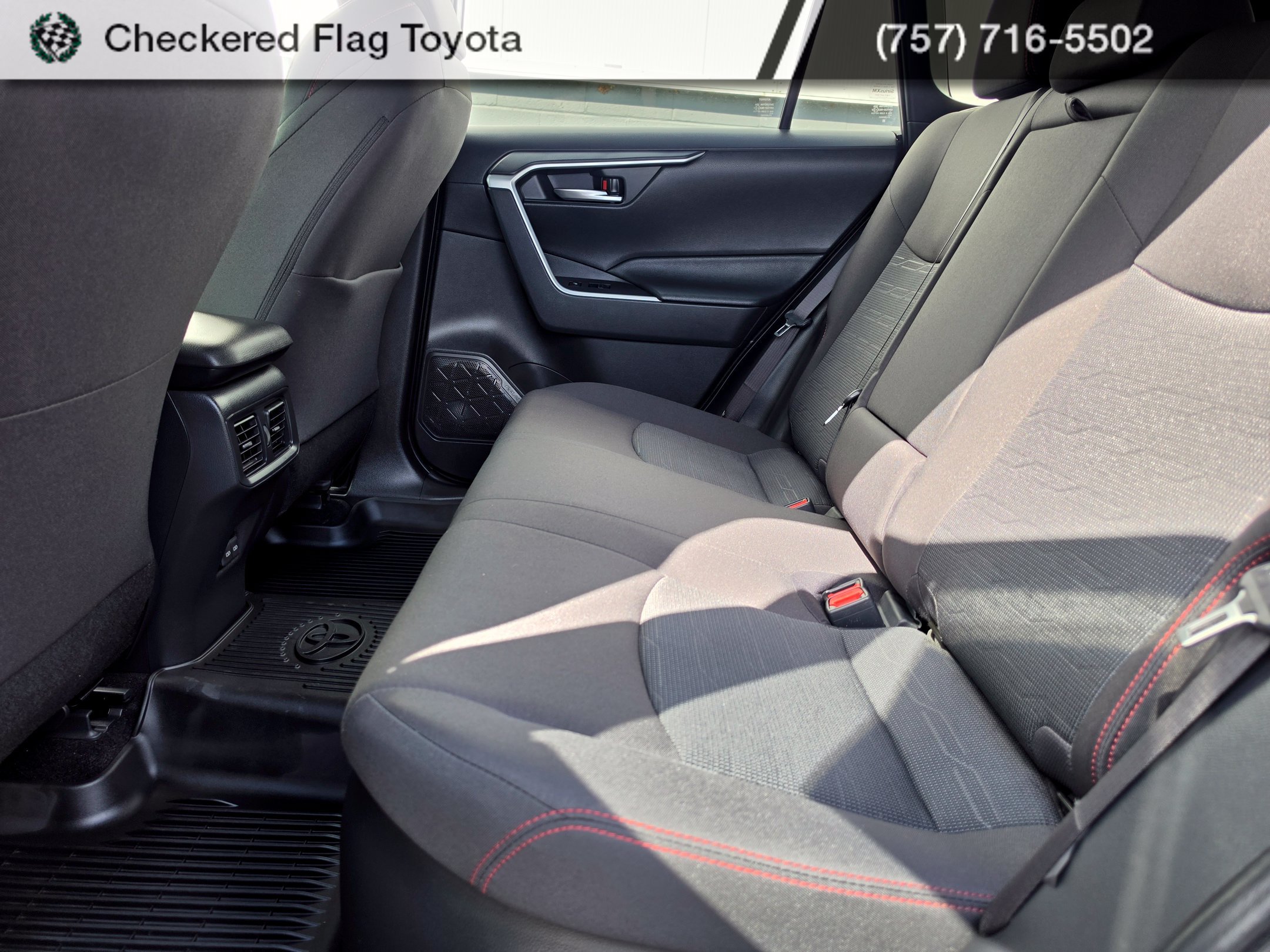 Used 2024 Ice Cap Toyota SE image 29