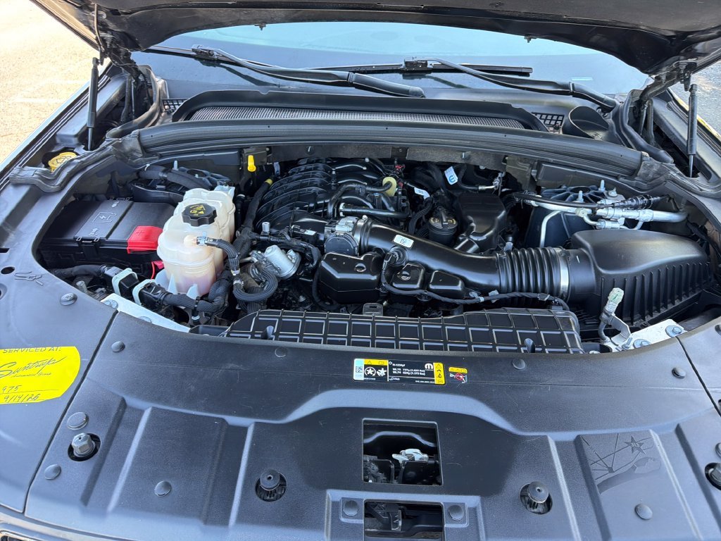 Used 2024 Black Jeep Altitude image 26