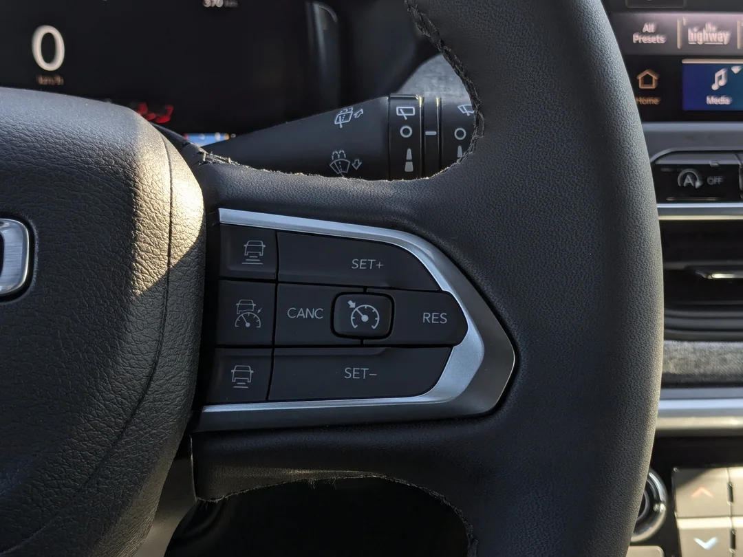 New 2026 White Jeep North - - 4x4 - Panoramic Sunroof - Alpine Audio - Adaptive Cruise - Power Liftgate & More! image 18