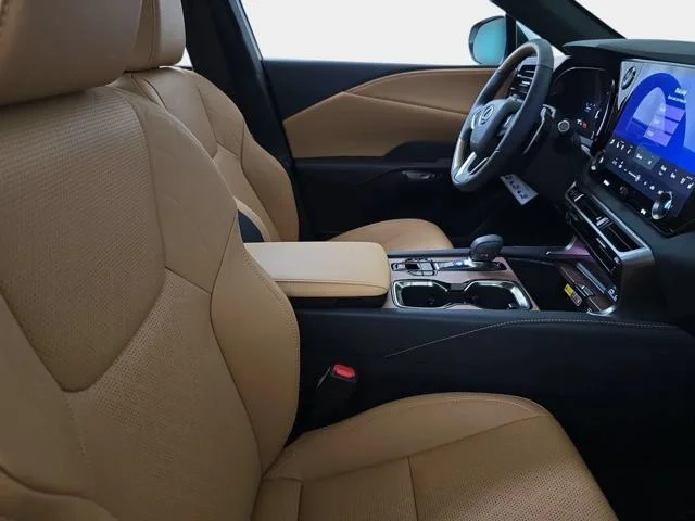 New 2026 Eminent White Pearl Lexus PREMIUM PLUS image 16