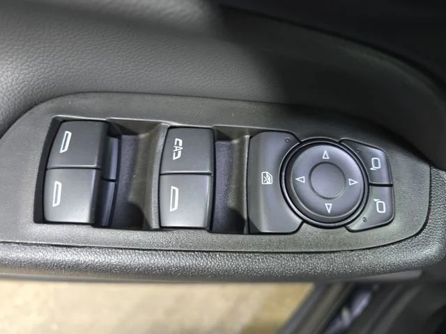 2024 Chevrolet Equinox LT - Photo 29