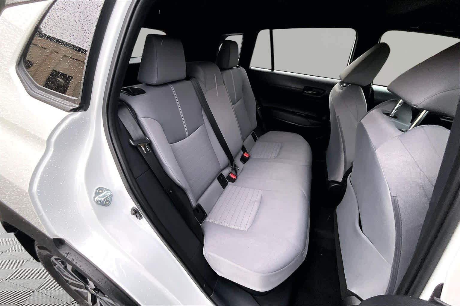 Used 2024 Wind Chill Pearl Toyota Hybrid SE image 20