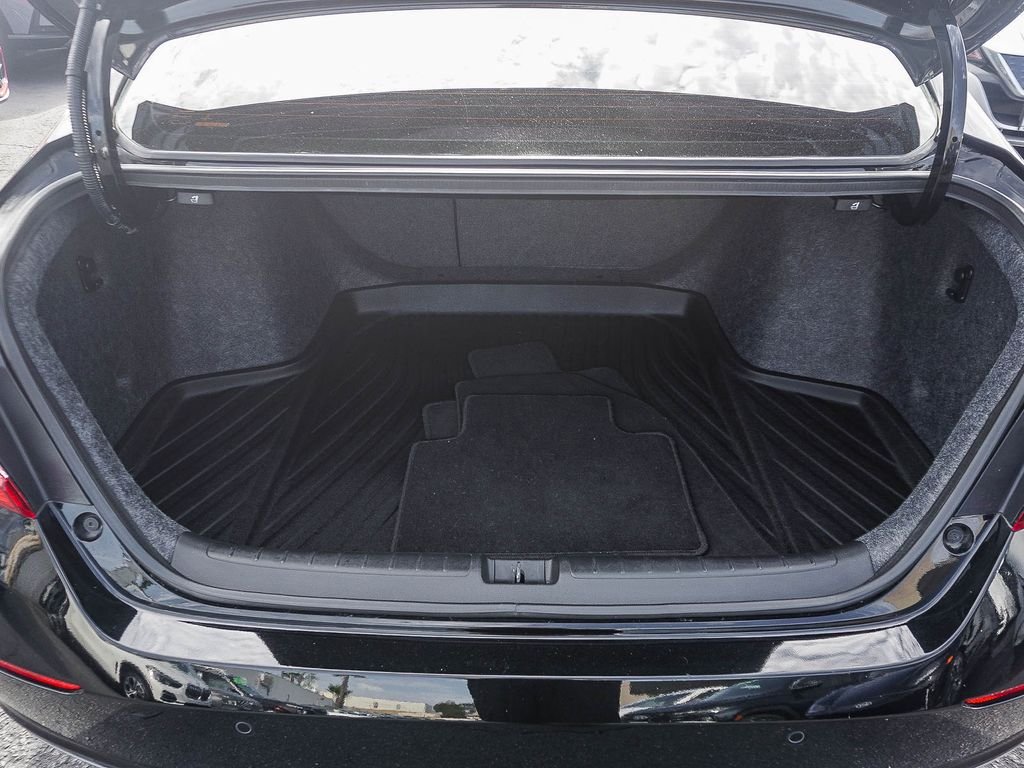 Used 2022  Honda Touring image 23