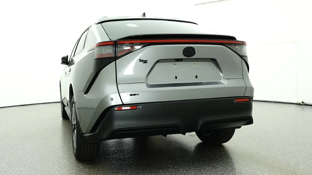 New 2026 Heavy Metal Toyota XLE image 9