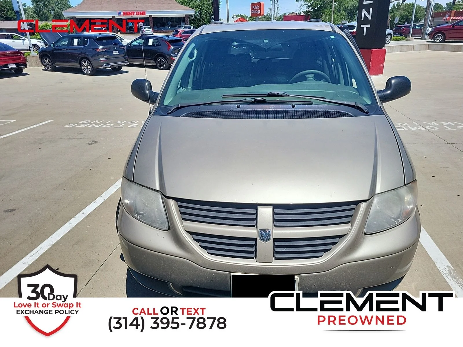 Used 2006 Gold Dodge SE image 1