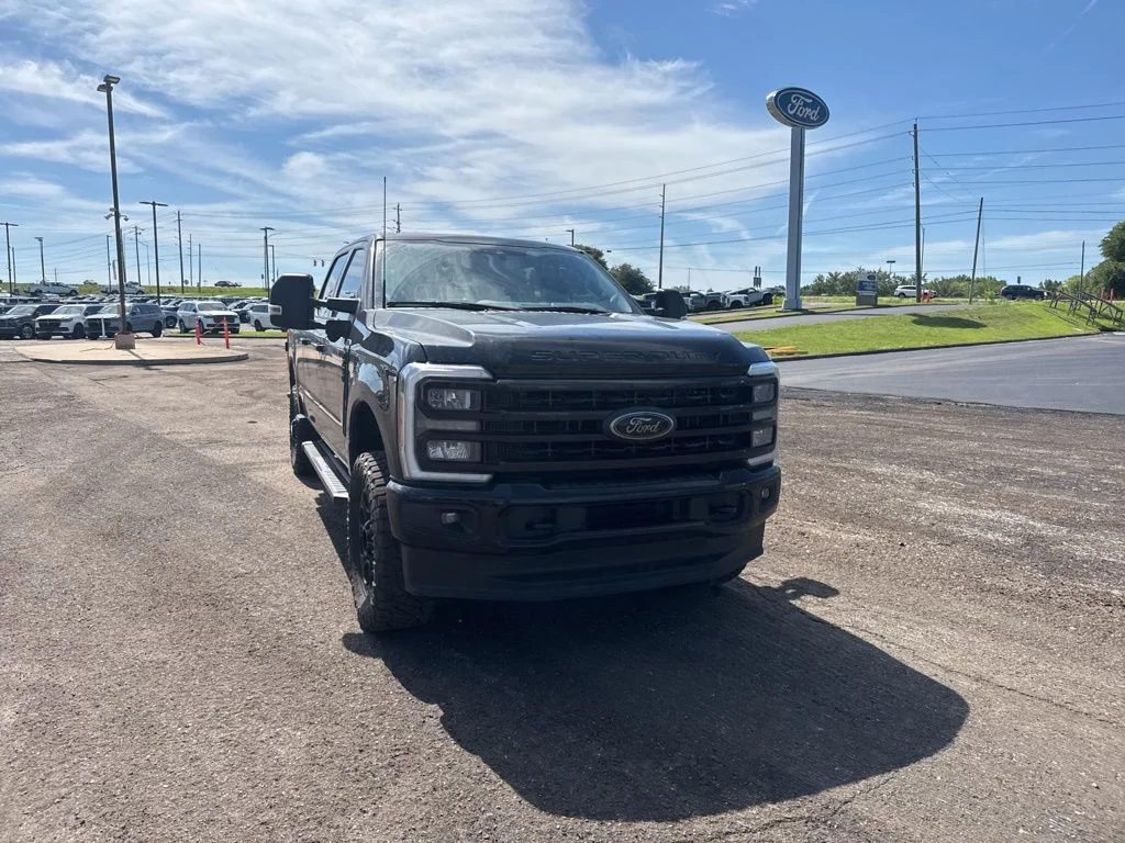 Used 2024 Black Ford XLT image 3