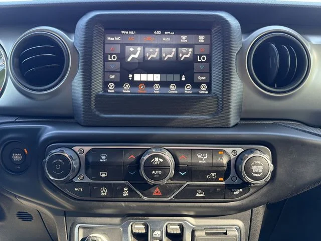 Used 2021 Green Jeep Willys image 18