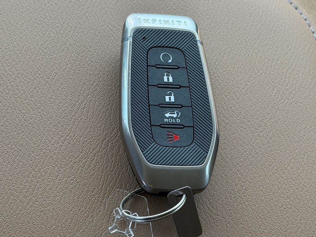 New 2027 RADIANT WHITE INFINITI Luxe 2WD image 21
