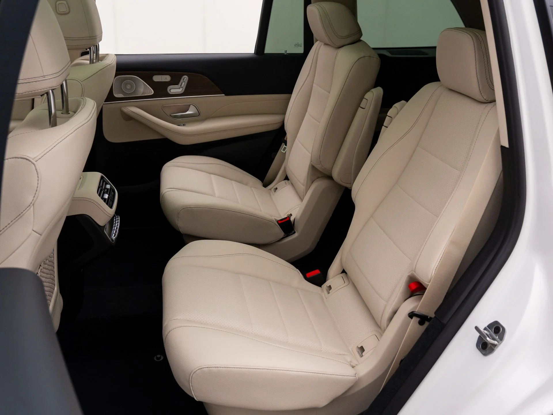 New 2026  Mercedes-Benz GLS 450 image 19