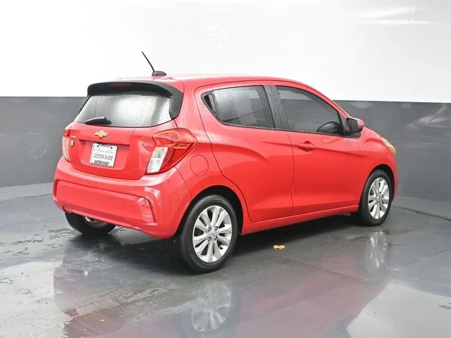Used 2017 Red Chevrolet 1LT image 7