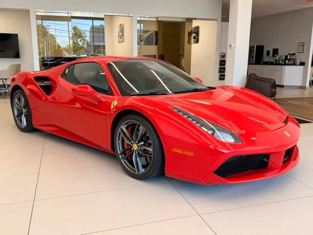 Used 2018 Rosso Corsa Ferrari Base image 6
