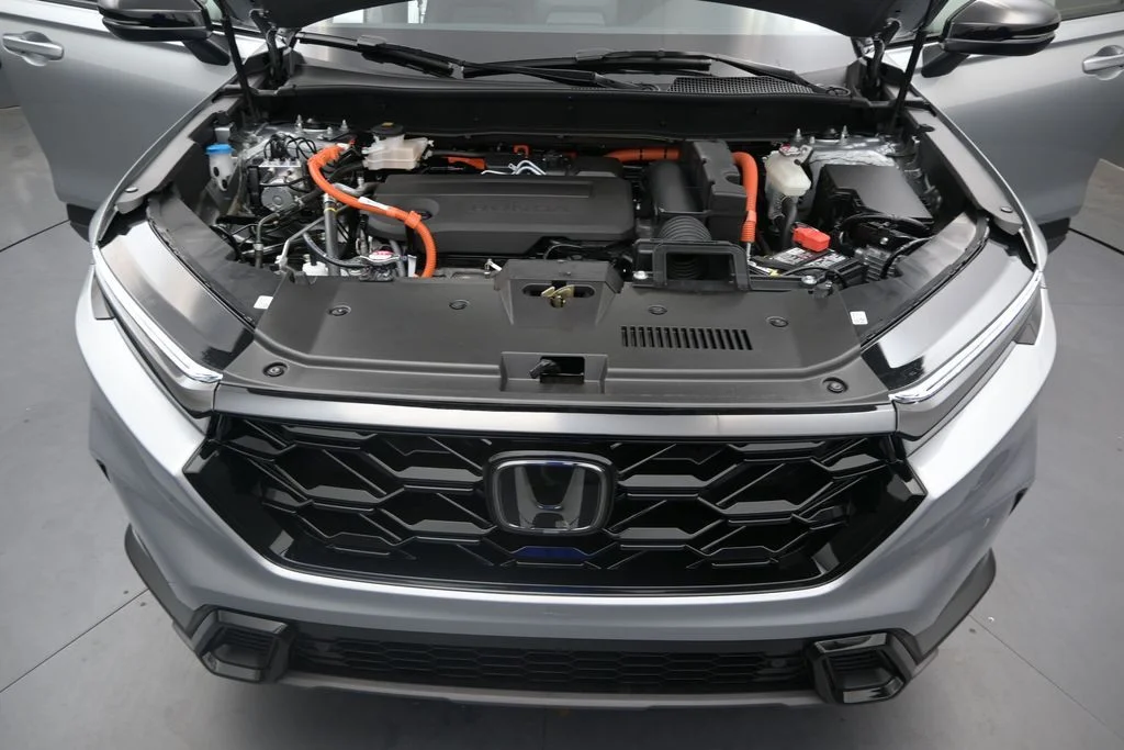 New 2026 Solar Silver Metallic Honda Sport-L image 11