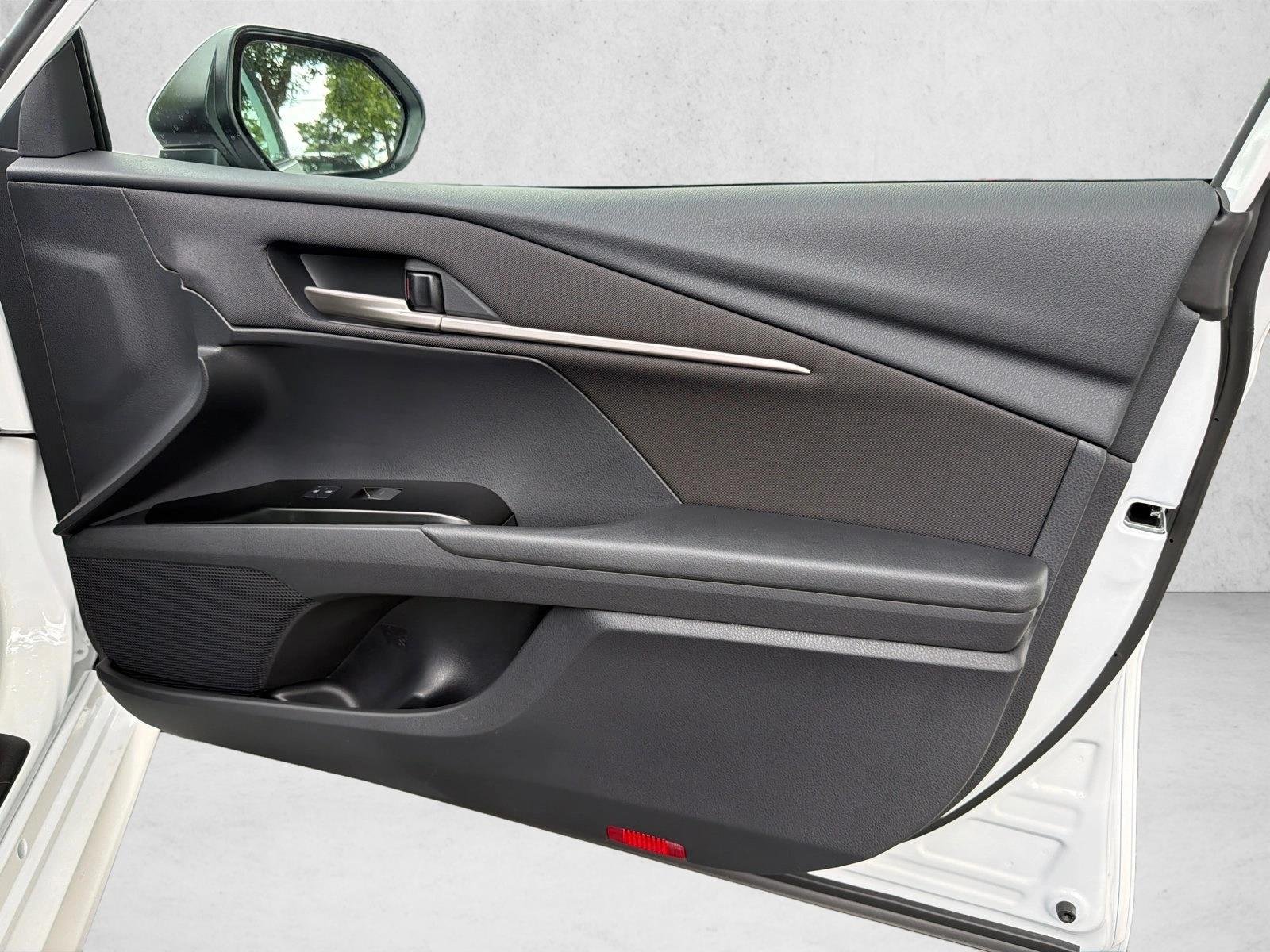 New 2026 Ice Cap Toyota LE image 14