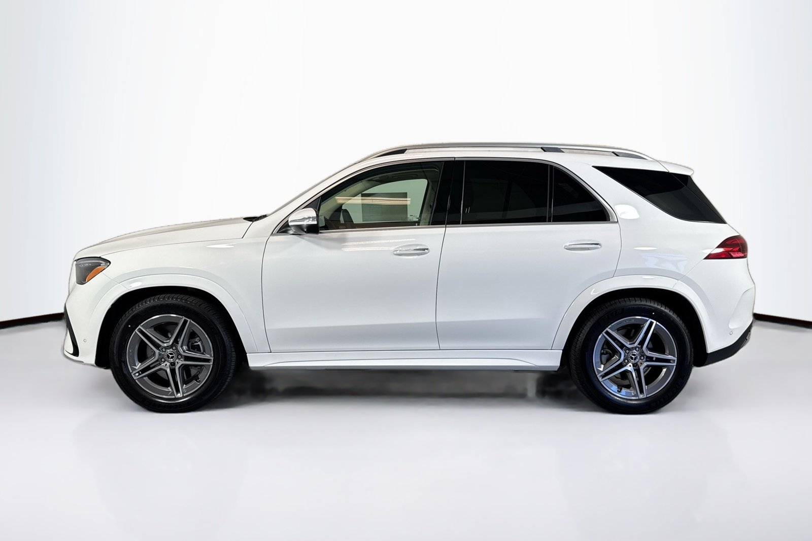 New 2026 Polar White Mercedes-Benz GLE 450 image 8