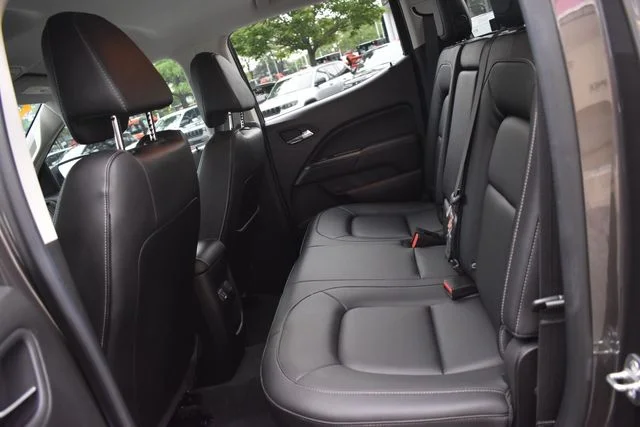 Used 2019 Gray GMC SLT image 22