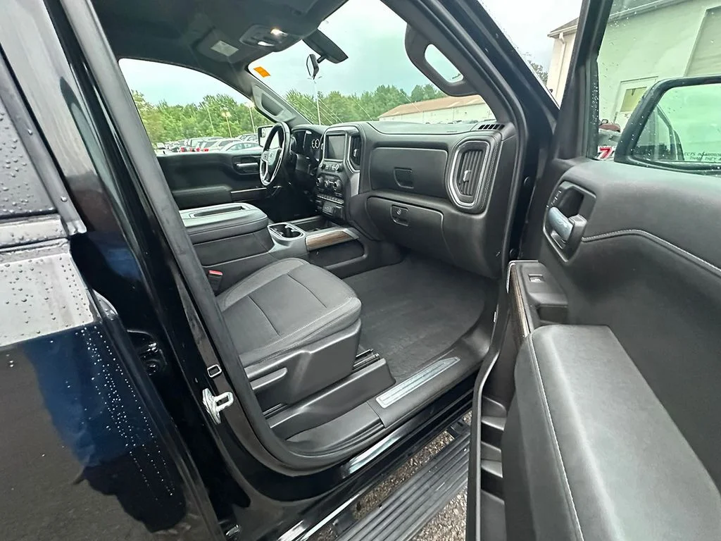 Used 2020 Black Chevrolet LT Trail Boss image 28