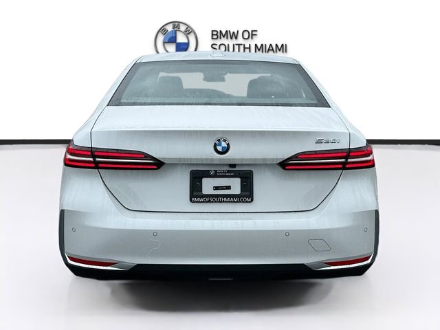 New 2026 White BMW 530i image 5
