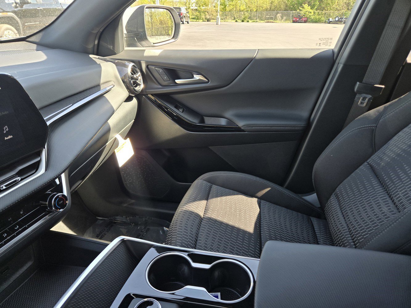 2026 Chevrolet Equinox LT - Photo 8
