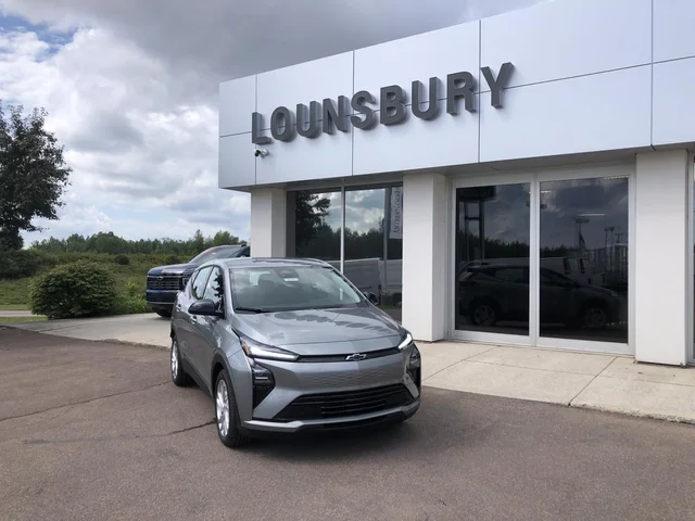 2027 Chevrolet Bolt Fwd 4dr Lt