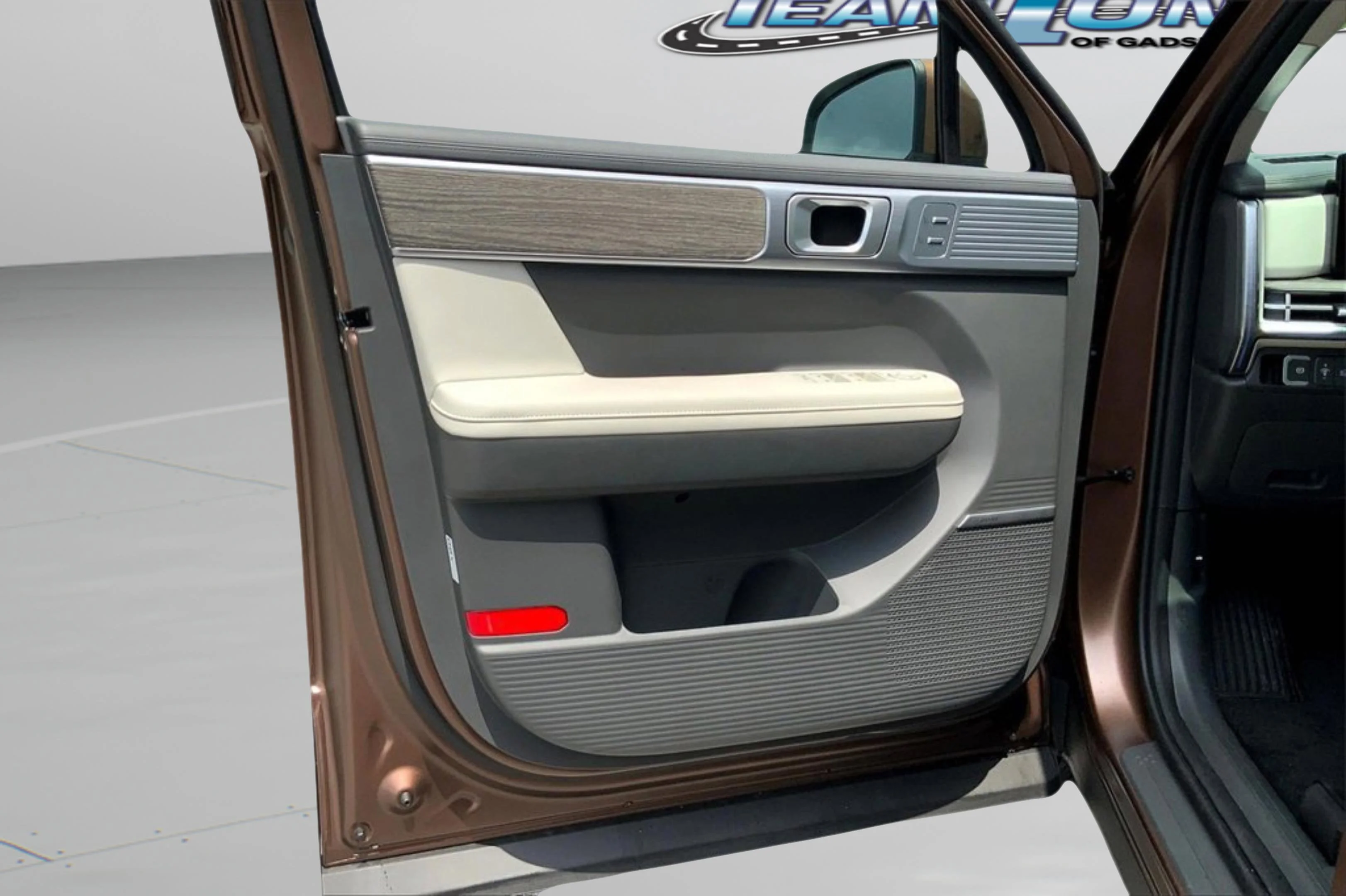 2026 Hyundai Santa Fe Limited - Photo 18