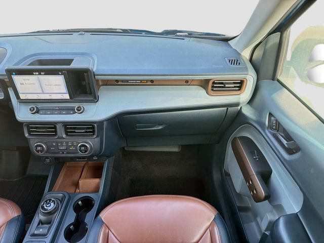 Used 2022 Blue Metallic Ford LARIAT image 17