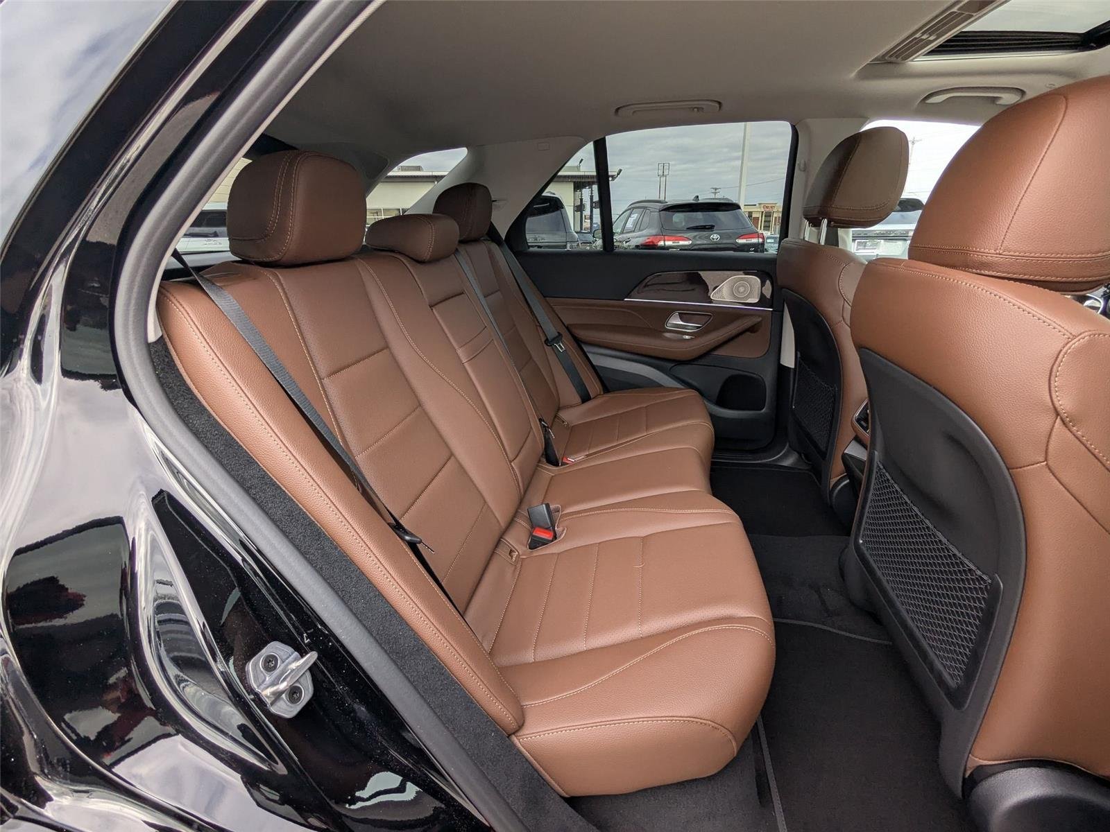 New 2026 Black Mercedes-Benz GLE 450 image 31