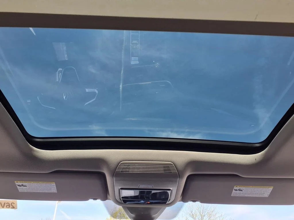 New 2026 Avocado Green Pearl Volkswagen Peak Edition image 19