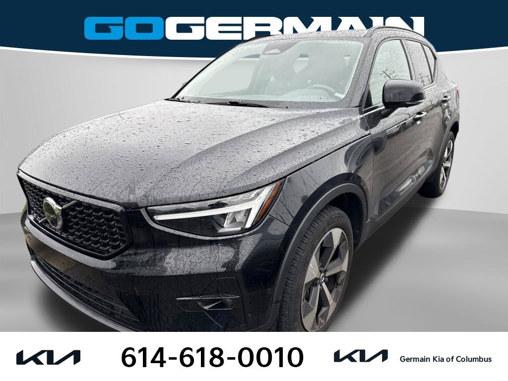 2023 Volvo XC40