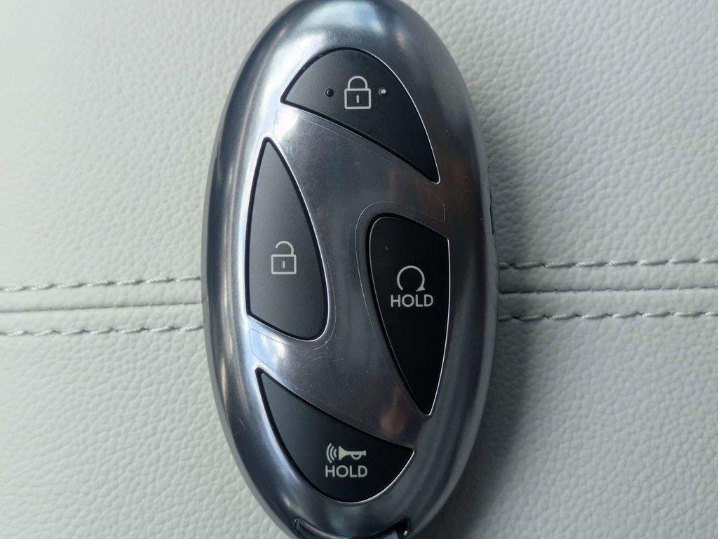 New 2026 Silver Hyundai SEL Premium FWD image 34