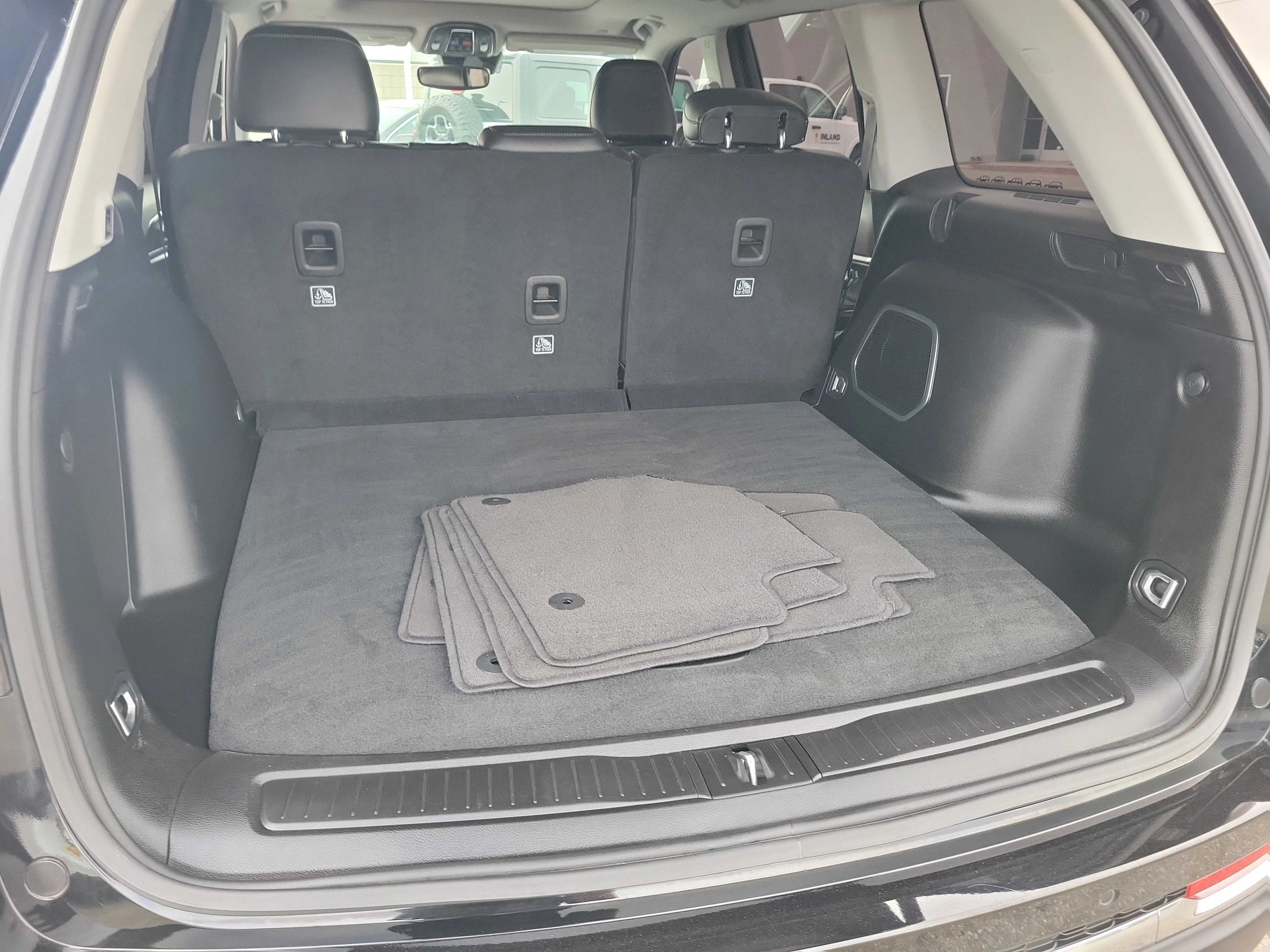 Certified Used 2023 Black Jeep 4xe image 29