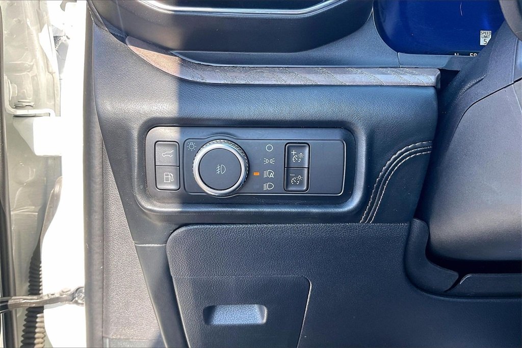 2023 FORD EXPLORER - Image 32