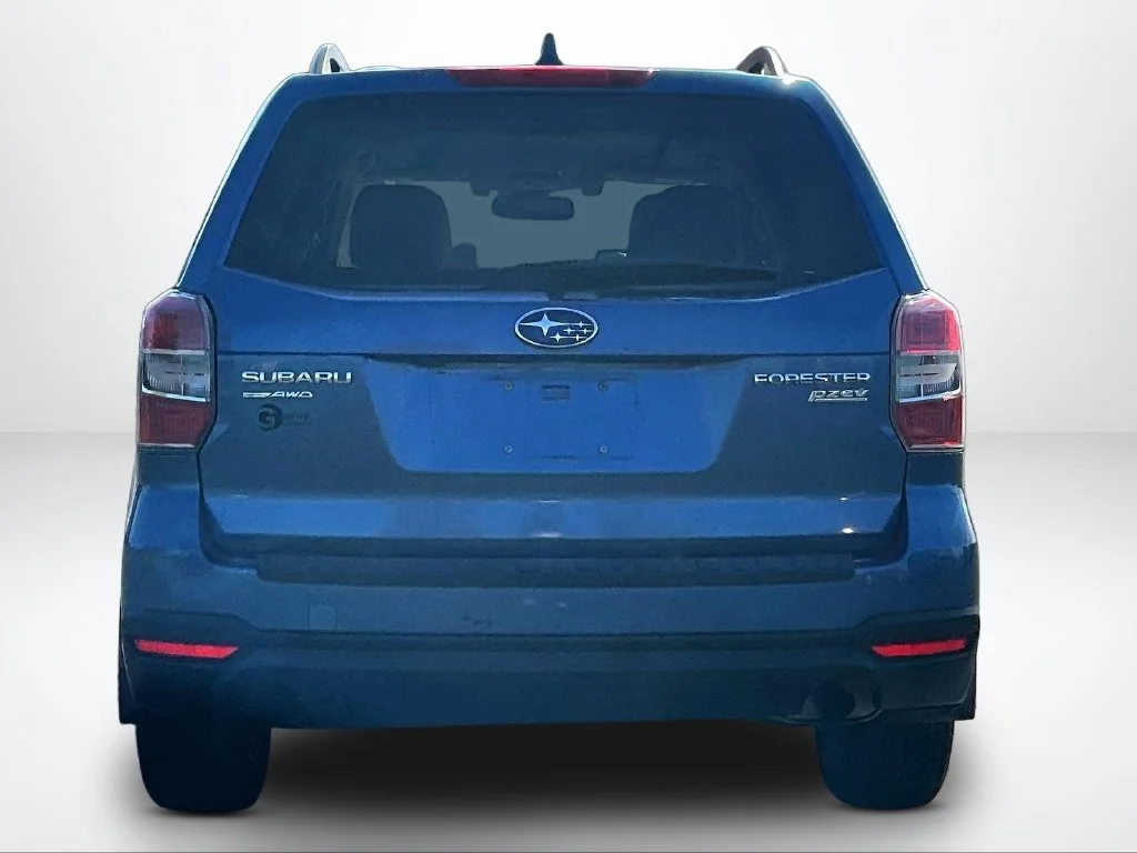 Used 2016 Blue Subaru 2.5i Premium image 4