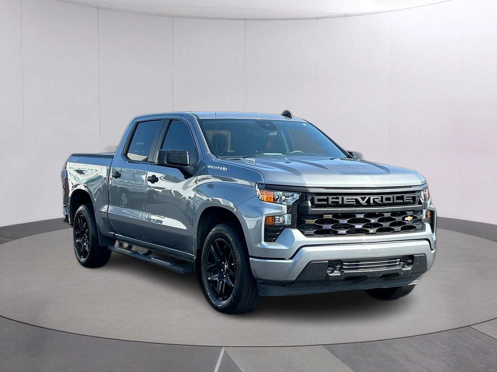 Used 2025 Sterling Gray Metallic Chevrolet Custom image 8