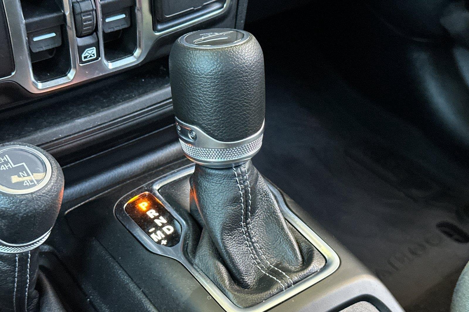 Used 2025 Black Clearcoat Jeep Sport S image 20