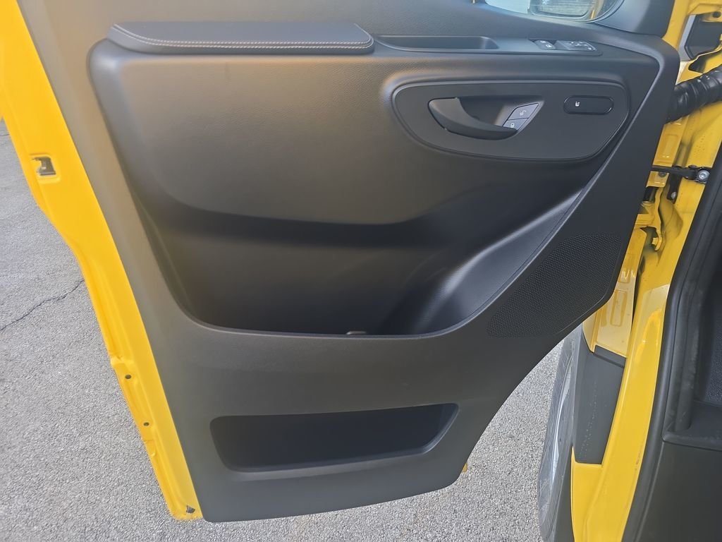 New 2026 calcite yellow Mercedes-Benz Cargo 170 WB image 10