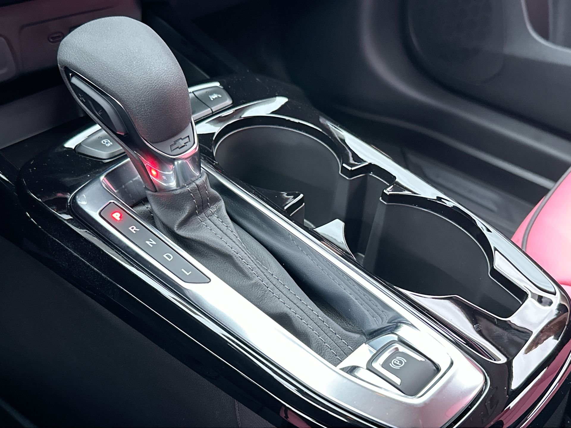 New 2026 Summit White Chevrolet LT image 73