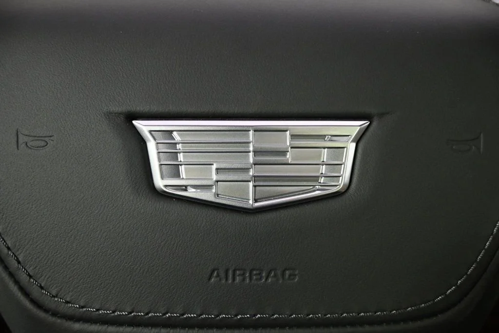 New 2025 Argent Silver Metallic Cadillac Sport 3 image 32