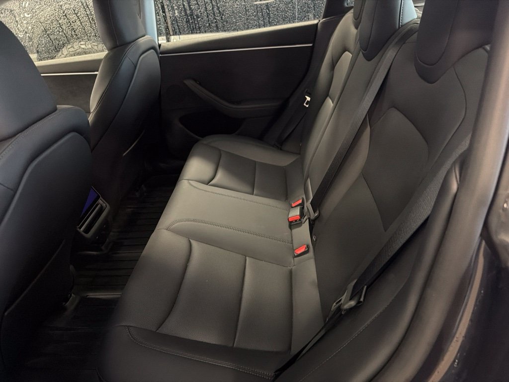 Used 2024 Stealth Gray Tesla Long Range image 9