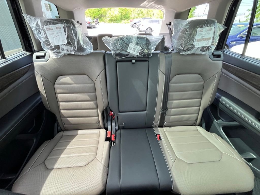 New 2026 Black Volkswagen 2.0T SEL image 24