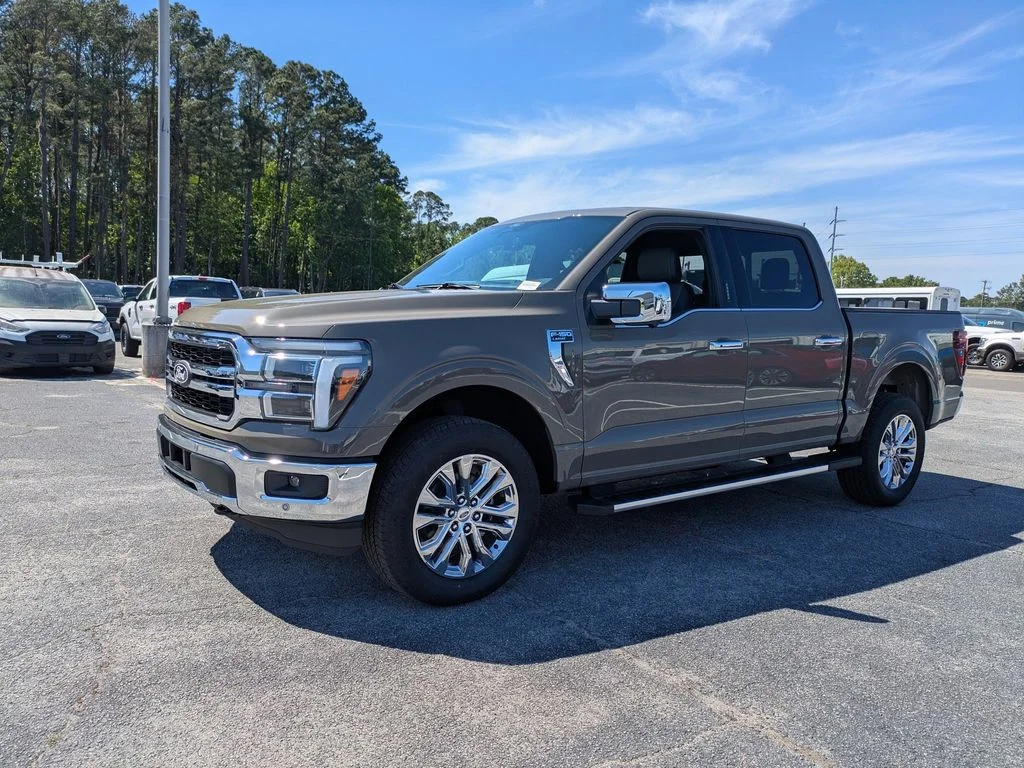 New 2026 Marsh Gray Ford Lariat image 8