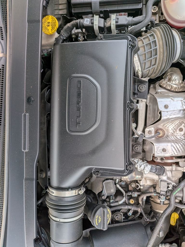 Used 2023 Gray Jeep Limited image 13