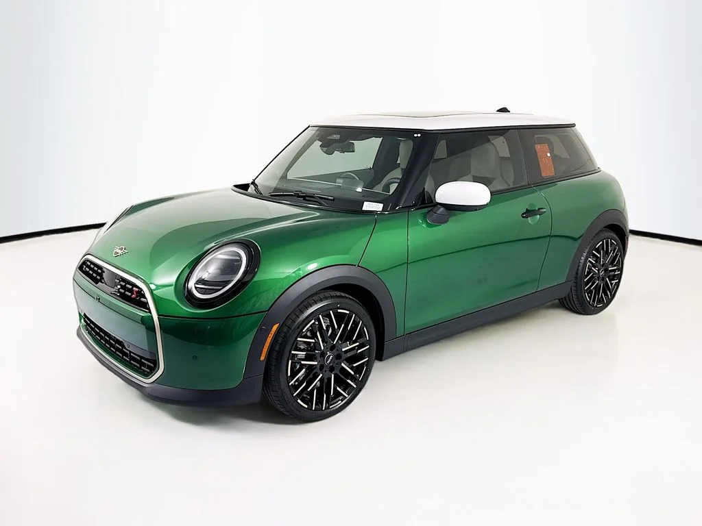 2026 MINI Hardtop Cooper S's photo