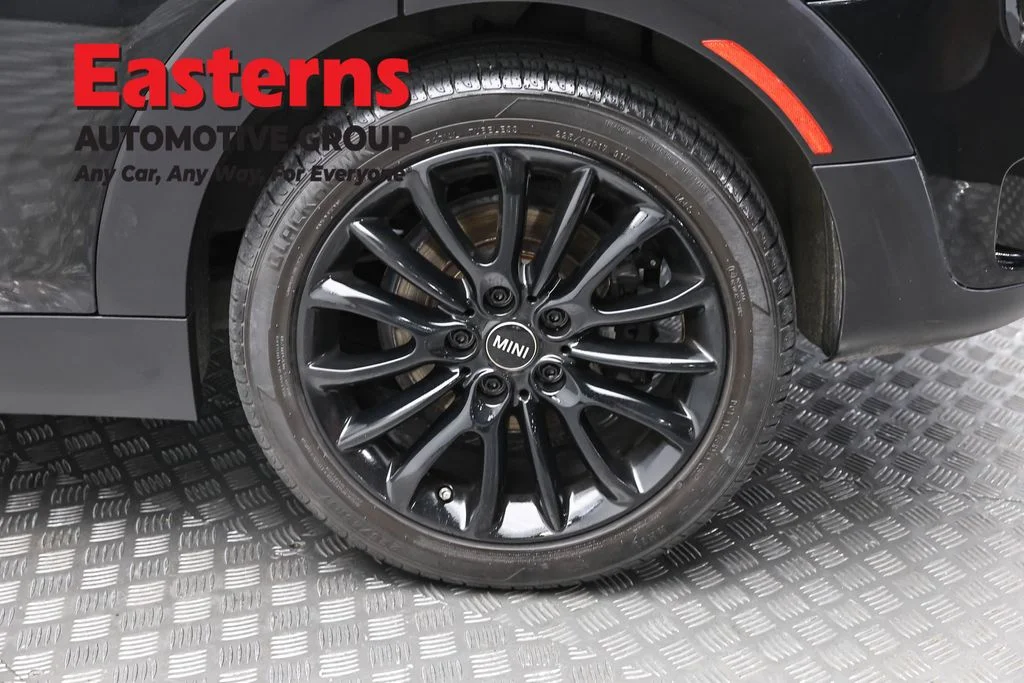 Used 2023 Black MINI Clubman image 8